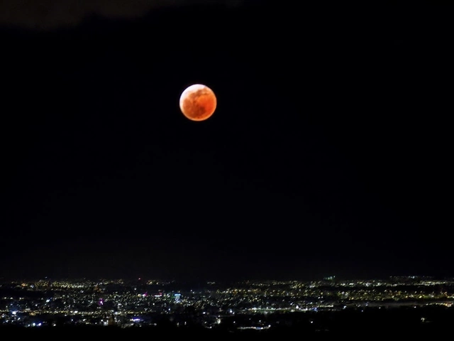Blood Moon 2025: Total lunar eclipse drenches night sky in copper light